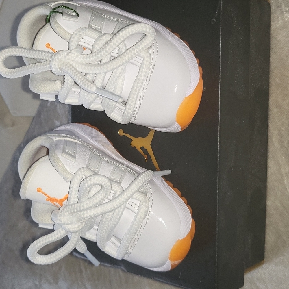 Jordan 11 retro toddlers sneakers